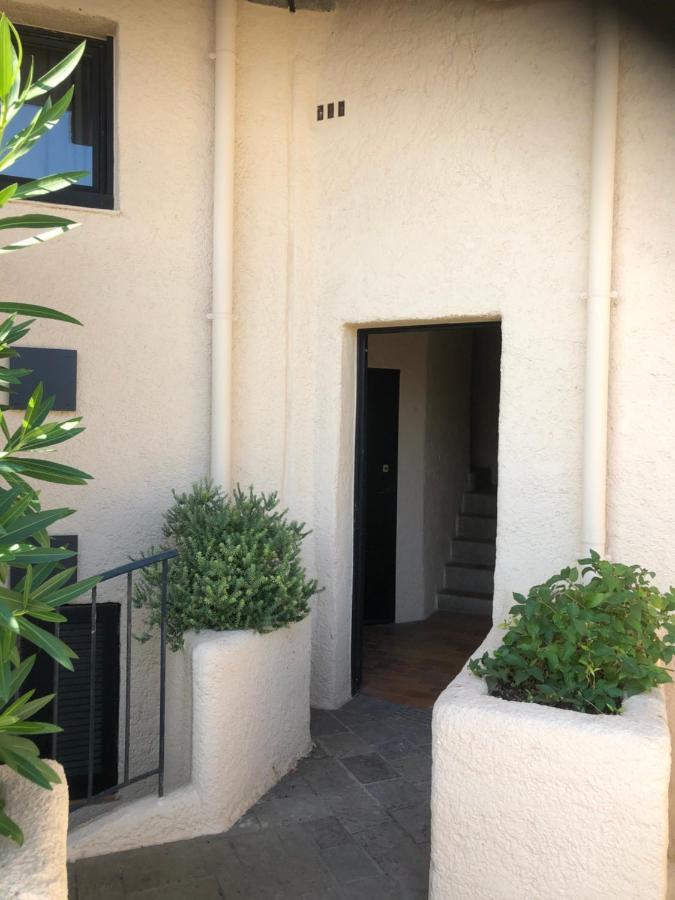 Appartamento Petit Cocon Magnifique Vue Sur Marina Dans Le Golfe De Saint Tropez Cogolin Esterno foto