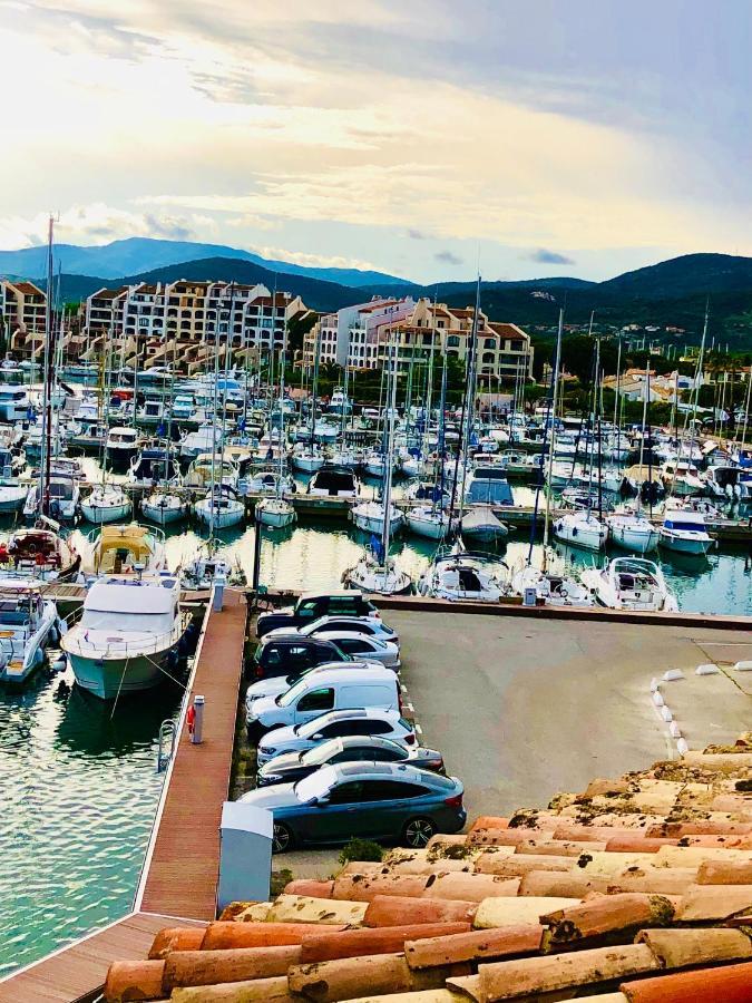 Appartamento Petit Cocon Magnifique Vue Sur Marina Dans Le Golfe De Saint Tropez Cogolin Esterno foto