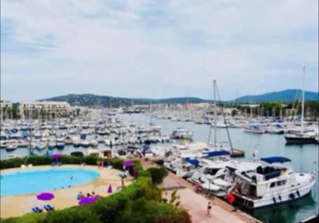 Appartamento Petit Cocon Magnifique Vue Sur Marina Dans Le Golfe De Saint Tropez Cogolin Esterno foto